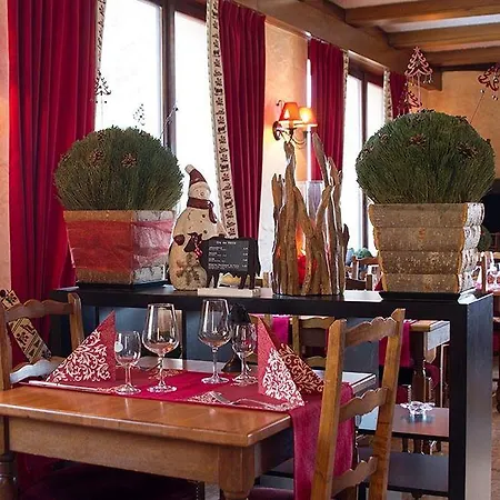 Otel De Charme La Poste 3*