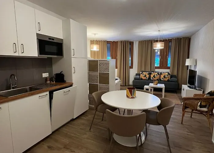 Отель De Charme La Poste Анзер