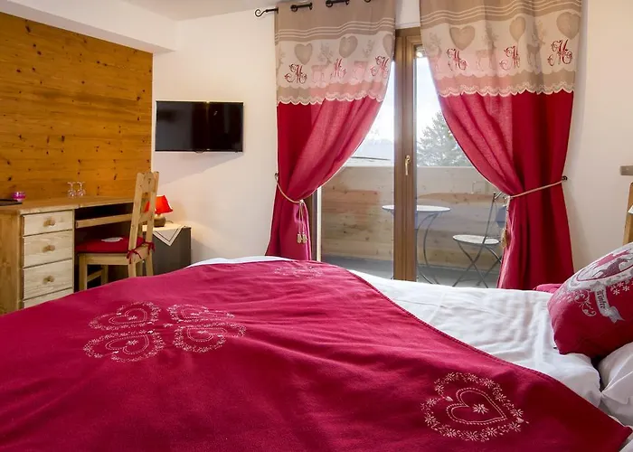 Отель De Charme La Poste Анзер