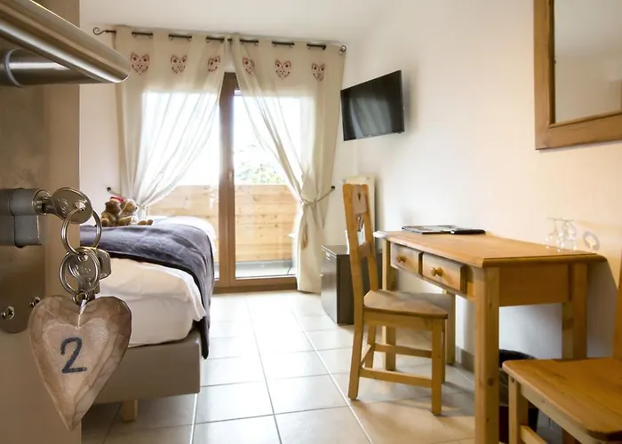 Отель De Charme La Poste Анзер